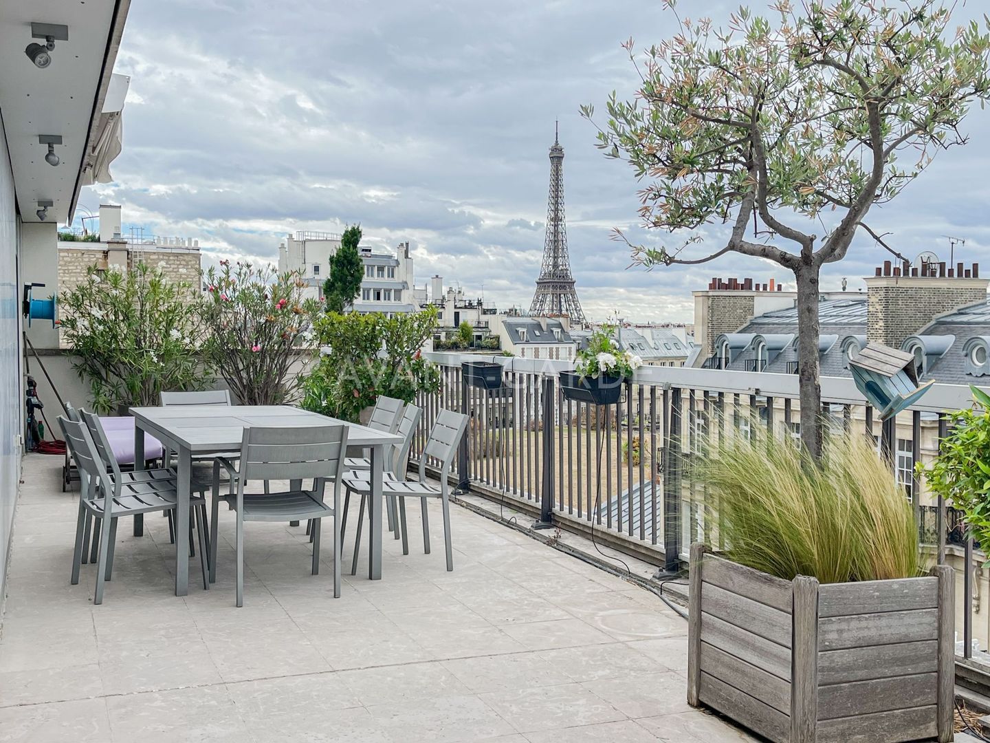 4 pièces meublé - Rue Paul Valéry 75116 Paris